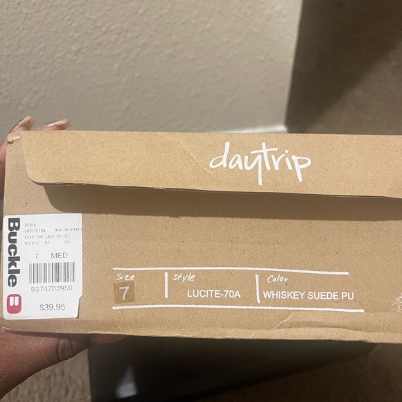 Rust brown booties. - Picture 2 of 8